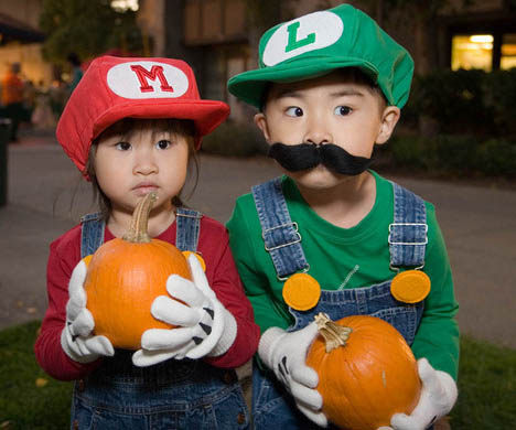 mario-kids-cosplay[1].jpg